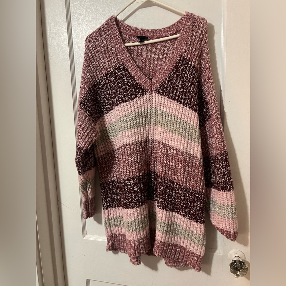 TORRID Womens Pink Purple Sweater Size 2 2X 18-20 Vneck Slouchy